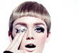 25 Tantalizing Twiggy Editorials