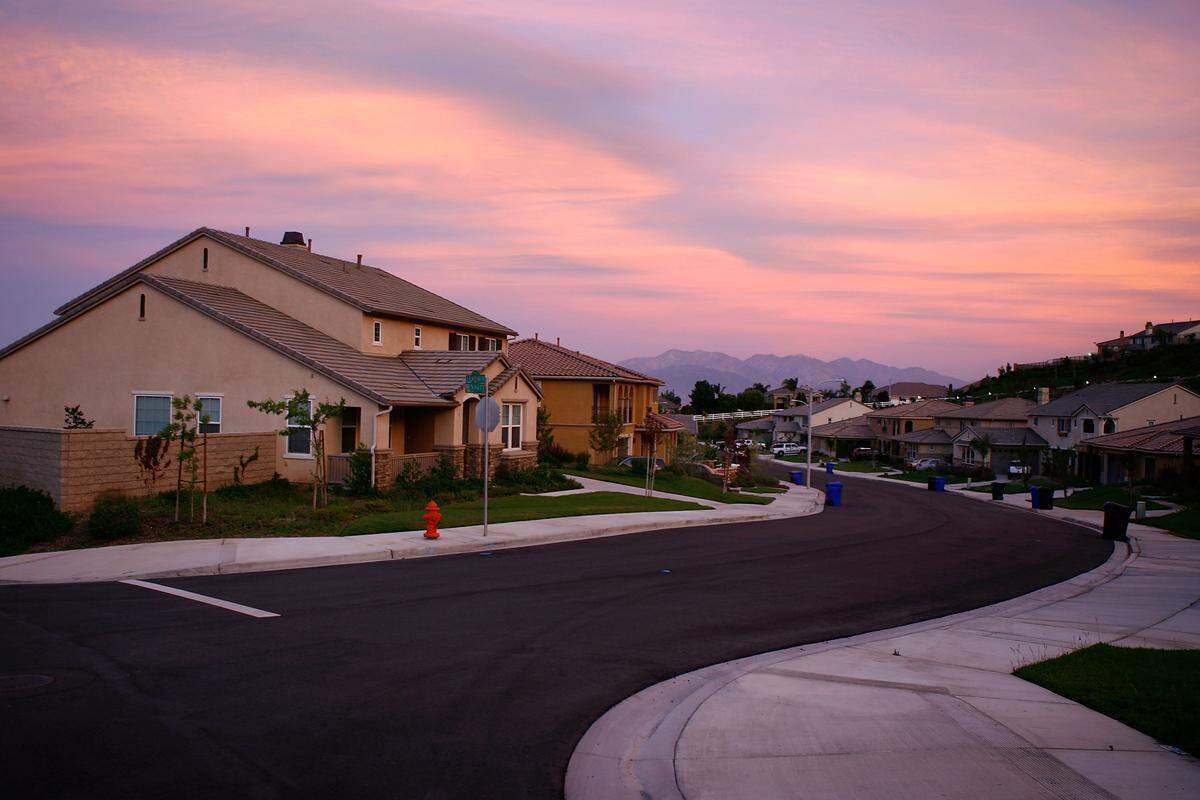 How to Make a Competitive Offer in Charlotte’s Fast-Moving Housing Market
