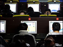 Internet overtakes TV in Britain
