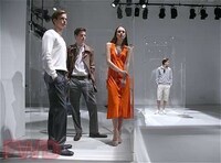 Living Manequins Image 2