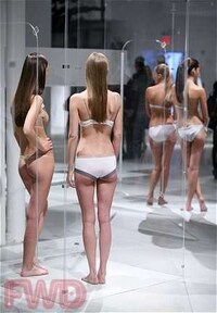 Living Manequins Image 4