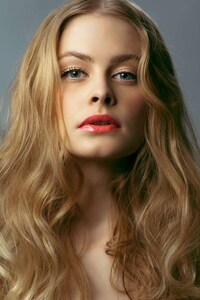 Coy Curly Hairstyles Image 3