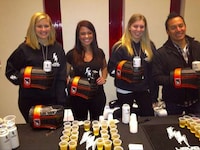 Hockey-Loving Cup Holders Image 3