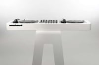 Ultra-Slick Turntables Image 2