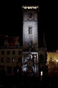 Stunning Projected Buildings Image 7