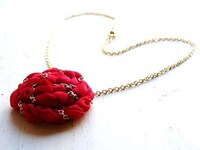 Chained Rose Necklaces Image 2