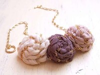 Chained Rose Necklaces Image 3