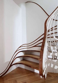 Stunning Sinuous Stairs Image 2