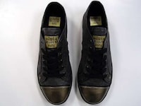 Chic Tyvek Footwear Image 3