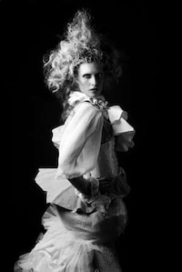 Hair-Raising Photography Image 7