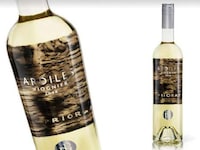 Riverbed Wine Branding Image 2