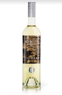 Riverbed Wine Branding Image 4