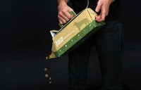 Pet Bowl Packaging Image 4