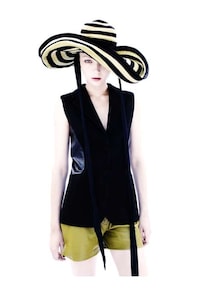 Hybrid Military Fashion Image 6