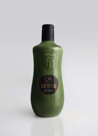 Voluptuous Beverage Branding Image 3