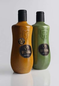 Voluptuous Beverage Branding Image 6
