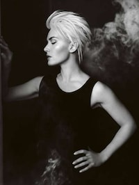 Platinum Pixie Haircuts Image 2