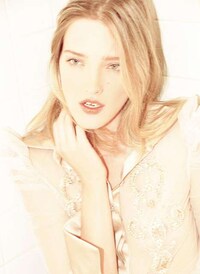 Overexposed Indoor Editorials Image 7