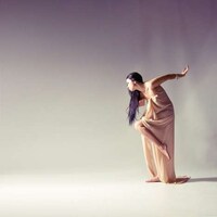 Simple Powdery Portraits Image 8