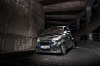 Shimmering Smart Cars Image 3
