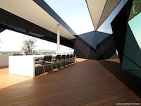 Crazy Architectural Collisions Image 4