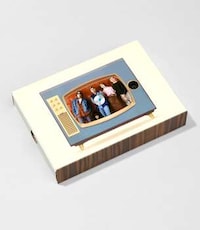 Chunky TV Gadget Stands Image 3