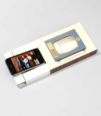 Chunky TV Gadget Stands Image 6