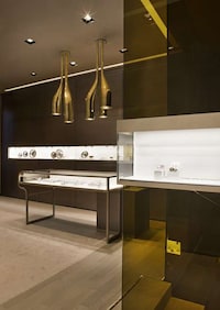 Minimalistic Chic Boutiques Image 5