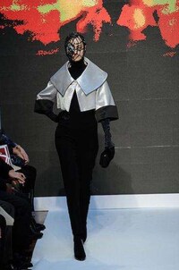 Horror Film Fashion Image 5