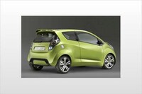 Kia and Chevrolet turn their attention to women Image 8