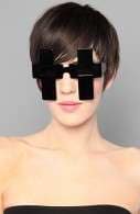 Eye-Catching Vintage Cross Sunglasses Image 3