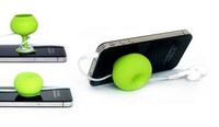 Suctioning Smartphone Stands Image 2