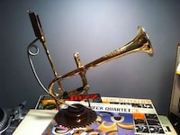 Trumpeting iPhone Speakers Image 2