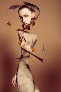 Disembodied Beauty Photography Image 2
