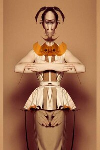 Disembodied Beauty Photography Image 5