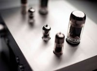 Stylish Easy-To-Clean Amps Image 7