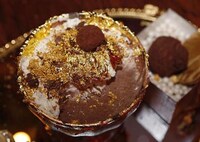 $25,000 NYC Dessert Sets Guinness Record Image 3