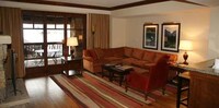 Luxury Vacation Rentals Image 4