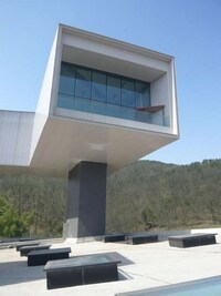 Snaky Gallery Structures Image 4