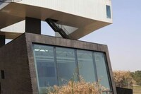 Snaky Gallery Structures Image 7