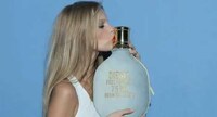 Wet T-Shirt Fragrance Campaigns Image 4