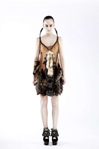 Tribal Textured Womenswear Image 4