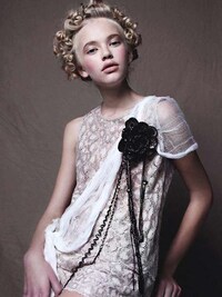 Perfectly Poised Editorials Image 5