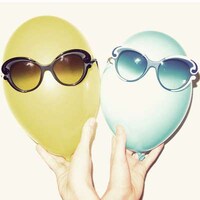 Sunglass-Posing Photography Image 7