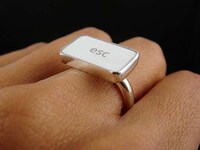 Apple-Branded Accessories Image 5
