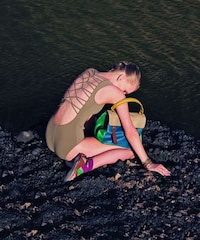 Simple Sultry Swimwear Image 5