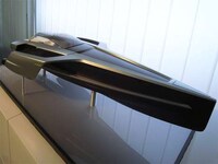 Sleek Futuristic Motorboats Image 6
