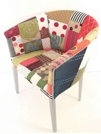 Comfy Quilted Couches Image 8