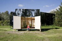 Creatively Camouflaged Spaces Image 8