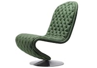Tiptoe Seating Image 2